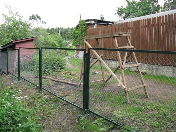 Секции заборные с сеткой рабицей в г. Маркс